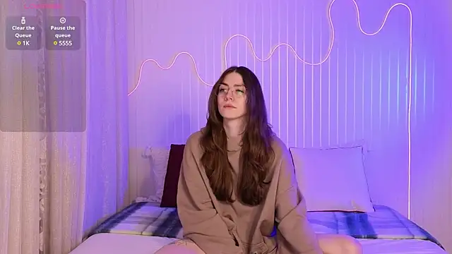 Ester Hill online show from 01.19.25