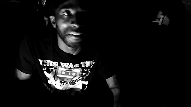 Snapshot of razzynolight chatting on 04.16.26 razzynolight online show from 04.16.26