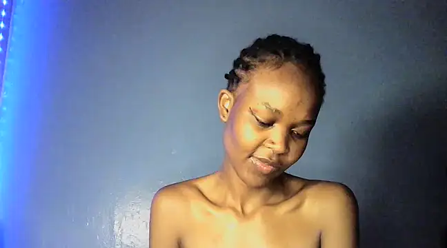 Snapshot of cyberbunnie chatting on 01.20.25 cyberbunnie online show from 01.20.25