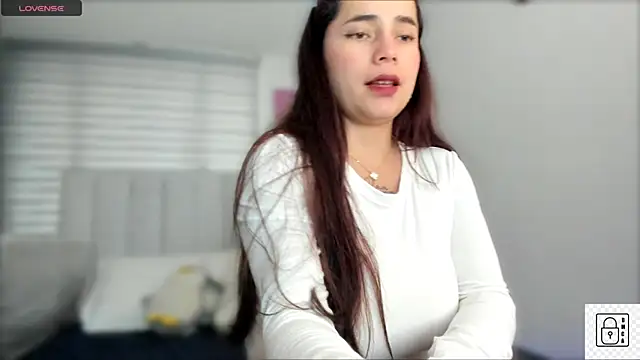 Snapshot of _Susiee_ chatting on 11.14.25 Susiee online show from 11.14.25