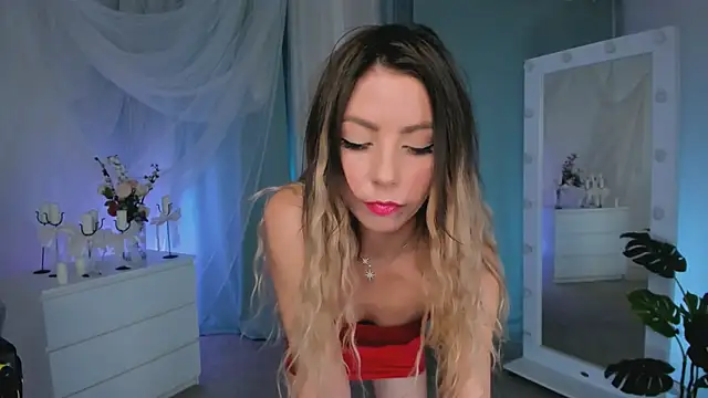 Love Lines online show from 01.24.25