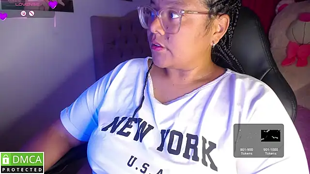 KittyHot20 online show from 10.27.25