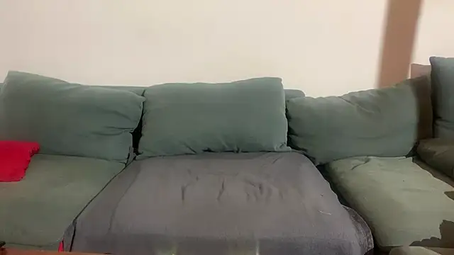 Snapshot of devote_schlampe00 chatting on 11.10.25 devote schlampe00 online show from 11.10.25