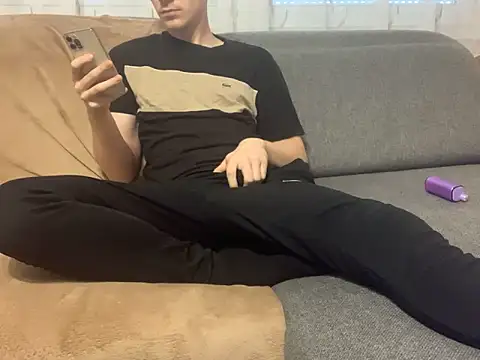 Honeeymaster online show from 03.17.26