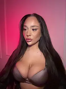 Snapshot of CardiSweetBaby chatting on 03.05.26 CardiSweetBaby online show from 03.05.26