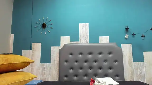 Snapshot of Rhaegal_hot chatting on 12.21.24 Rhaegal hot online show from 12.21.24