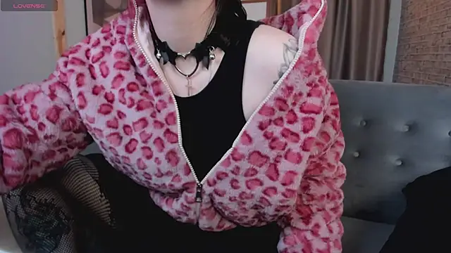 arielabradberry online show from 02.13.25