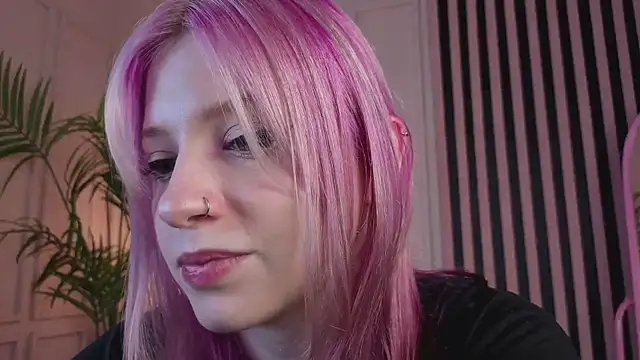 Snapshot of arielabradberry chatting on 07.02.26 arielabradberry online show from 07.02.26