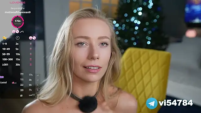 Snapshot of Vika54784 chatting on 12.29.24 Vika54784 online show from 12.29.24