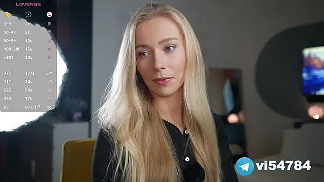 Snapshot of Vika54784 chatting on 01.18.25 Vika54784 online show from 01.18.25