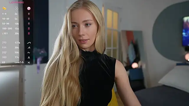 Snapshot of Vika54784 chatting on 01.31.25 Vika54784 online show from 01.31.25