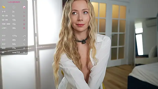 Snapshot of Vika54784 chatting on 02.17.25 Vika54784 online show from 02.17.25