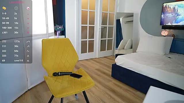 Snapshot of Vika54784 chatting on 02.27.25 Vika54784 online show from 02.27.25