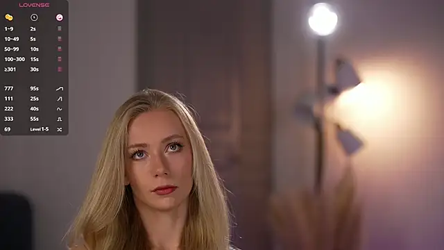 Snapshot of Vika54784 chatting on 11.29.25 Vika54784 online show from 11.29.25