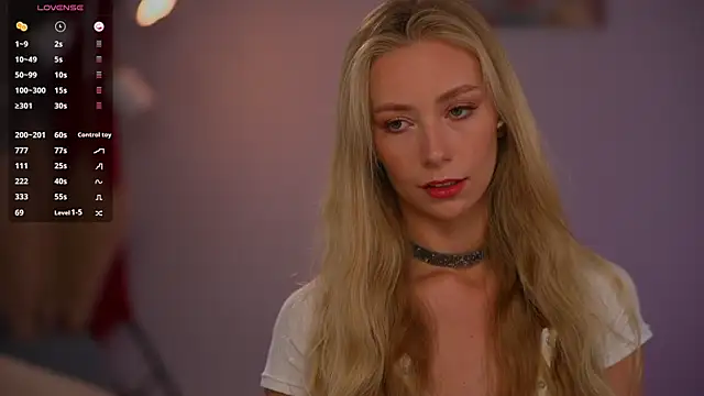 Snapshot of Vika54784 chatting on 02.19.26 Vika54784 online show from 02.19.26