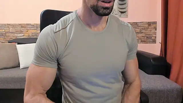 HotHunkTrainer online show from 06.22.26