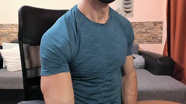HotHunkTrainer online show from 07.16.26
