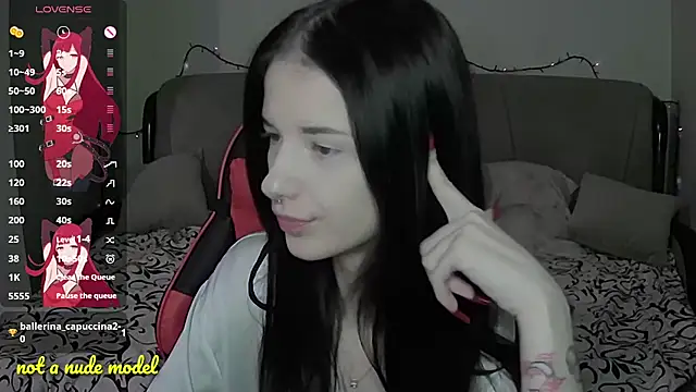 Snapshot of Miya_Dream_UKR chatting on 12.02.25 Miya Dream UKR online show from 12.02.25