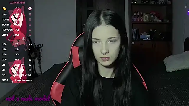 Snapshot of Miya_Dream_UKR chatting on 02.01.26 Miya Dream UKR online show from 02.01.26