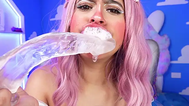 miss romyna online show from 02.18.25