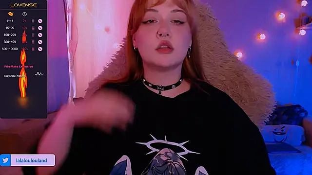 Snapshot of lala_loulou_land chatting on 03.21.25 lala loulou land online show from 03.21.25