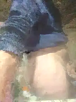 Snapshot of lovesuna chatting on 02.17.25 lovesuna online show from 02.17.25