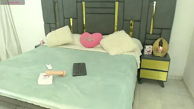 Snapshot of Sofy_assb_big chatting on 01.26.25 Sofy assb big online show from 01.26.25