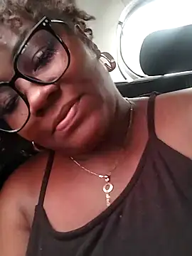 kaorysquirt online show from 10.10.25