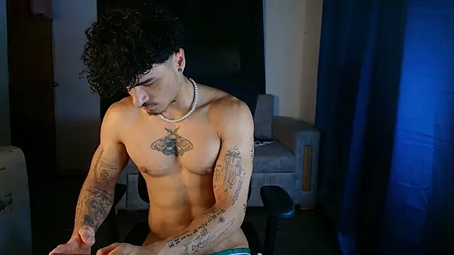 Snapshot of Thomas_Fit1 chatting on 06.19.26 Thomas Fit1 online show from 06.19.26