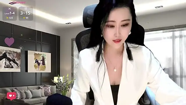 W-E-N-123 online show from 12.21.24