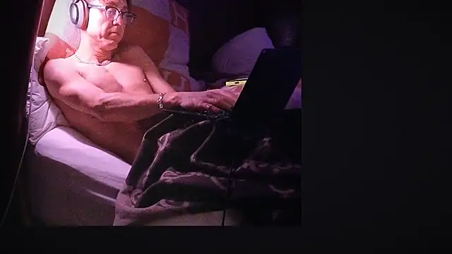 YouLikeBigDick9 online show from 01.31.25