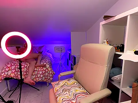 TransCayenne online show from 11.18.25