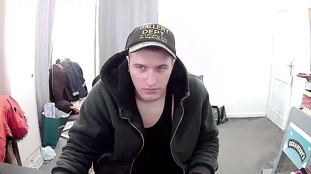 Snapshot of PKrisztian chatting on 03.31.26 PKrisztian online show from 03.31.26
