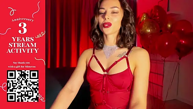 Snapshot of Daryakeyy chatting on 02.14.26 Daryakeyy online show from 02.14.26