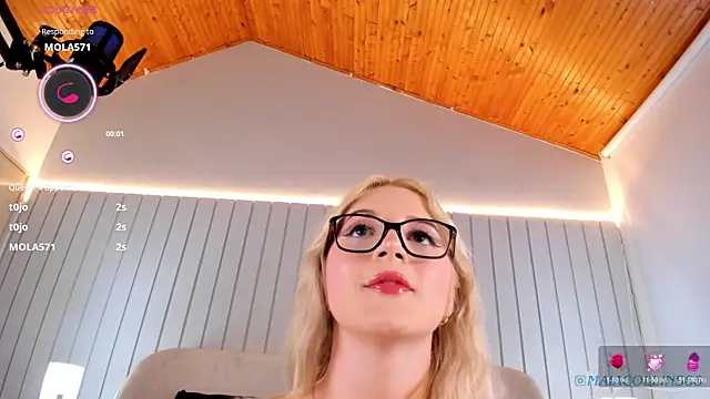 Maia Collins online show from 04.27.26