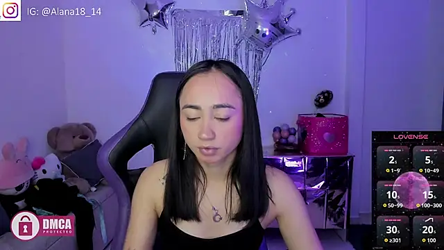 Snapshot of Alana_Pherson chatting on 09.10.25 Alana Pherson online show from 09.10.25