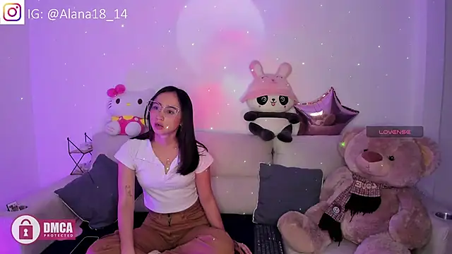 Snapshot of Alana_Pherson chatting on 09.28.25 Alana Pherson online show from 09.28.25