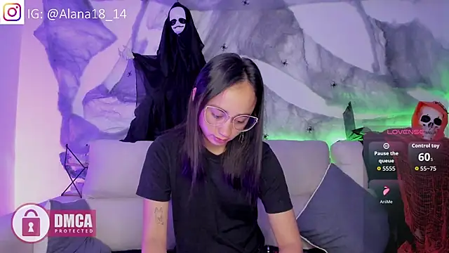 Snapshot of Alana_Pherson chatting on 10.07.25 Alana Pherson online show from 10.07.25