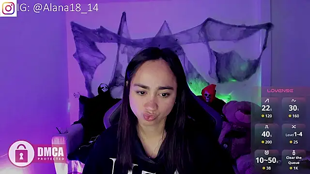 Snapshot of Alana_Pherson chatting on 10.29.25 Alana Pherson online show from 10.29.25