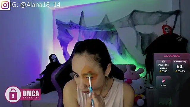 Snapshot of Alana_Pherson chatting on 10.30.25 Alana Pherson online show from 10.30.25