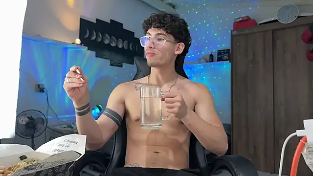 Snapshot of Kisan_Smith chatting on 03.03.26 Kisan Smith online show from 03.03.26