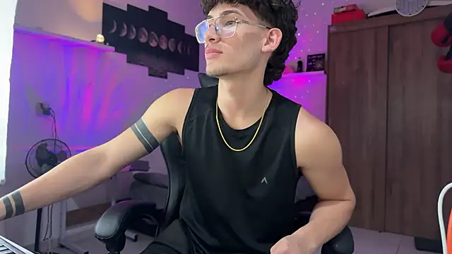 Snapshot of Kisan_Smith chatting on 03.07.26 Kisan Smith online show from 03.07.26