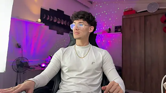 Snapshot of Kisan_Smith chatting on 03.10.26 Kisan Smith online show from 03.10.26