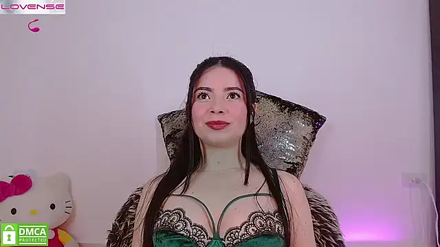 LauryMoons online show from 05.02.26
