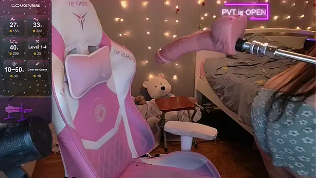 Snapshot of og_maddison chatting on 01.09.25 og maddison online show from 01.09.25