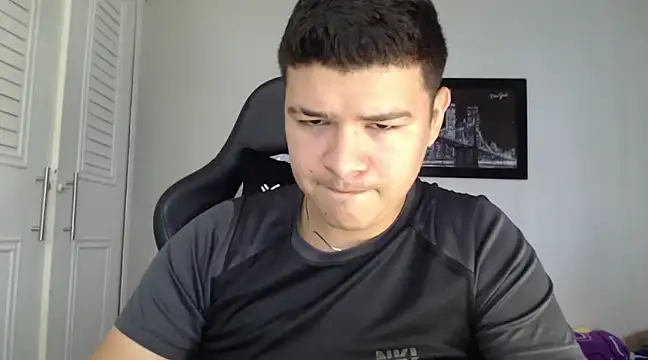 Plug Control online show from 02.12.25