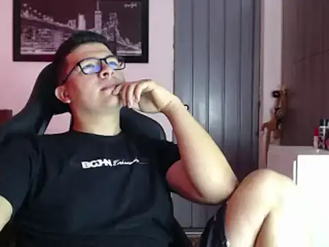 Plug Control online show from 02.23.25