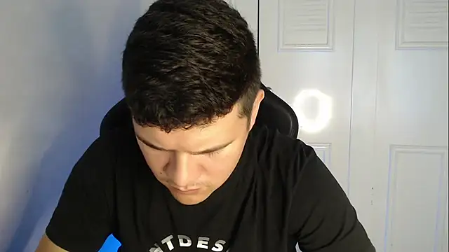 Plug Control online show from 09.16.25