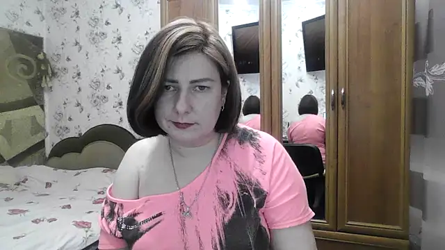 SophieNightAh online show from 11.25.25