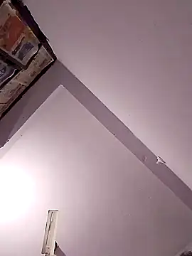 Snapshot of HangdogBeggary chatting on 12.28.24 HangdogBeggary online show from 12.28.24